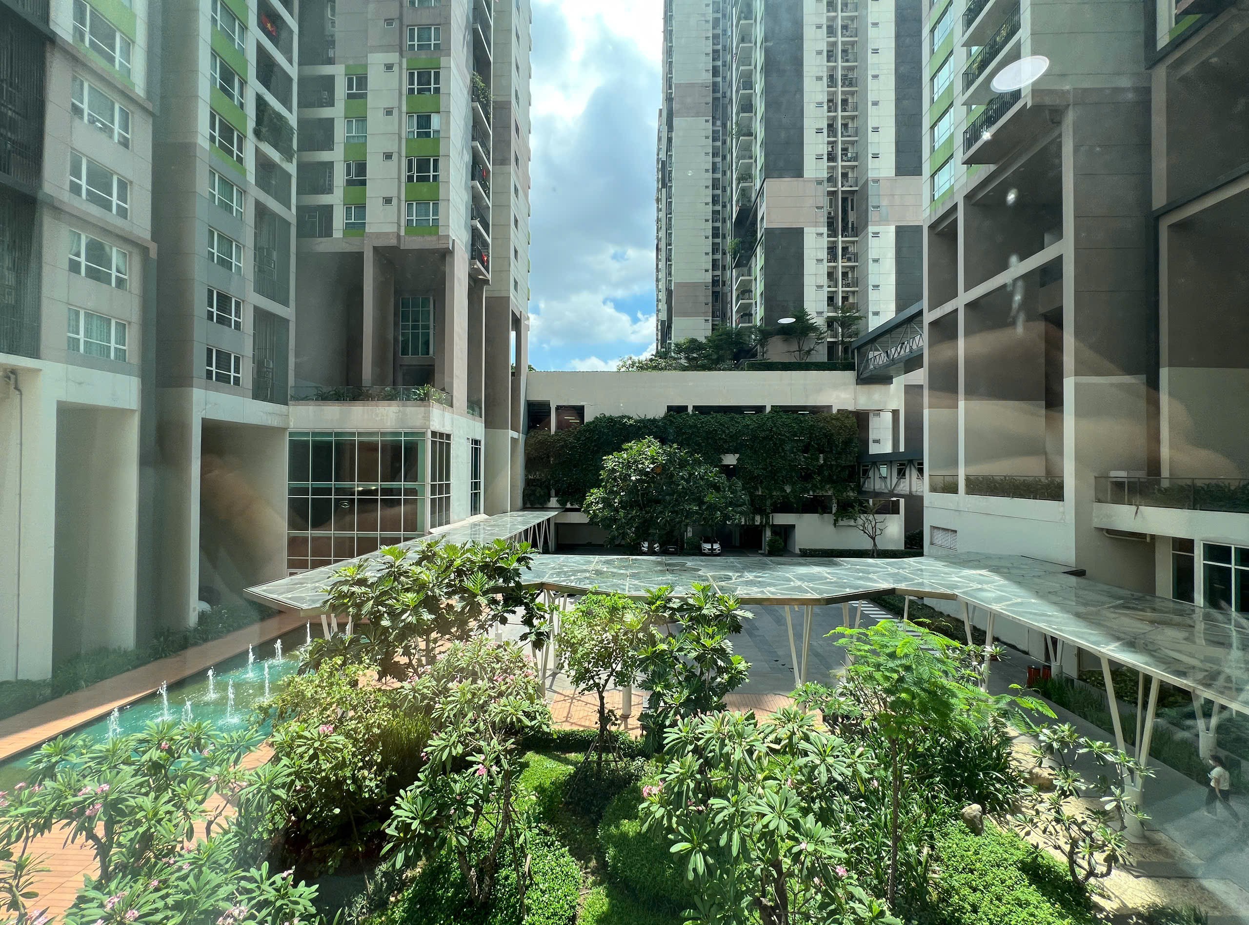 ban can ho quan 2, ảnh to1