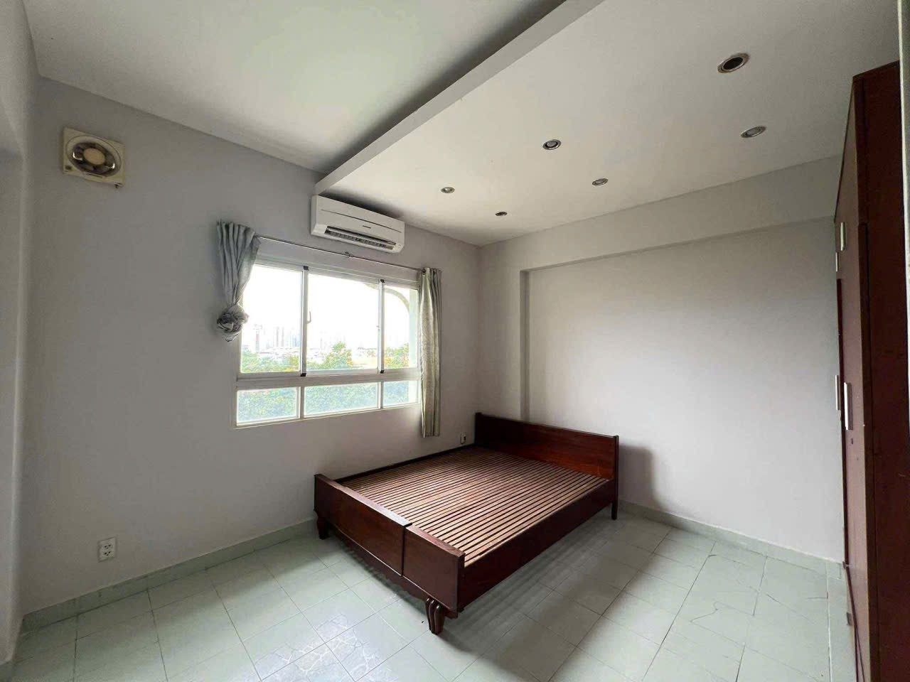 ban can ho quan 2, ảnh to2