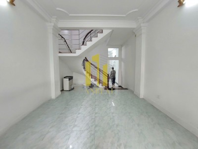 ban nha quan 2, ảnh to2