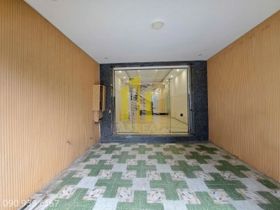 ban nha quan 2, ảnh to1