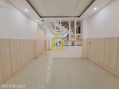 ban nha quan 2, ảnh to3