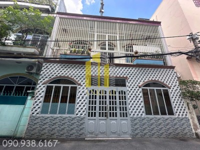 ban nha quan 2, ảnh to1