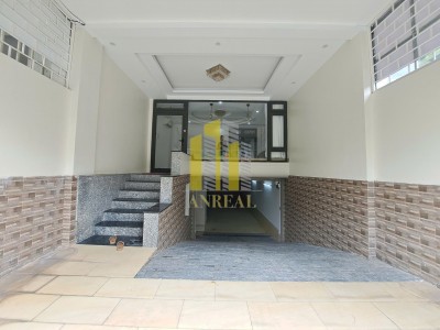 ban nha quan 2, ảnh to2