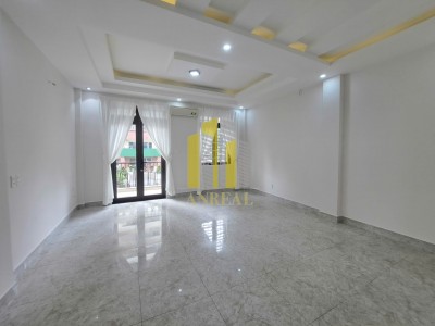 ban nha quan 2, ảnh to5