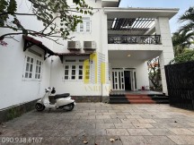 VILLA TRẦN NÃO CĂN GÓC 300M2 - 2 LẦU 4 PHÒNG - CÓ SÂN VƯỜN